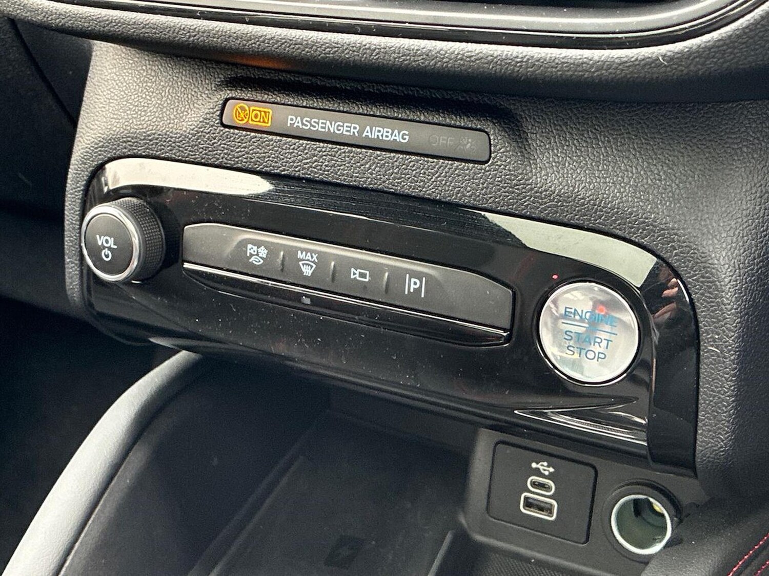 Used Ford Kuga 2025 for sale - 78194552: Photo 14