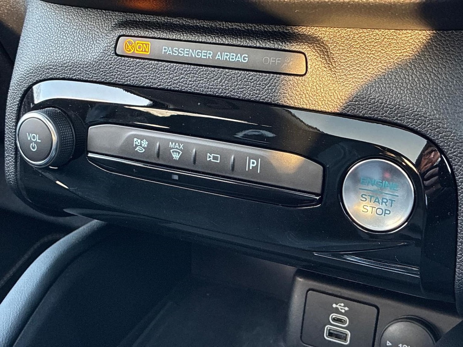 Used Ford Kuga 2024 for sale - 78194543: Photo 14