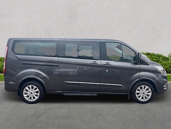 Used Ford Tourneo Custom 2023 for sale - 76134273: Photo