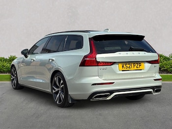 Used Volvo V60 2021 for sale - 78545836: Photo