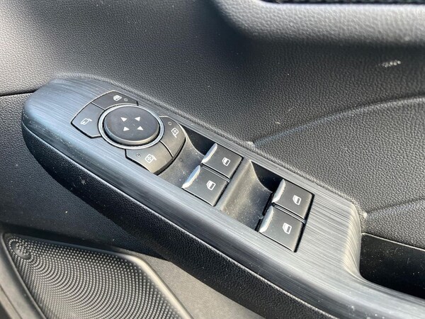 Used Ford Kuga 2022 for sale - 75975382: Photo 21