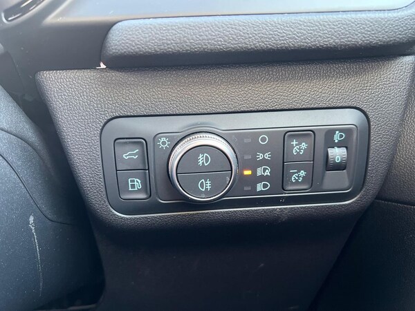 Used Ford Kuga 2022 for sale - 75975382: Photo 32