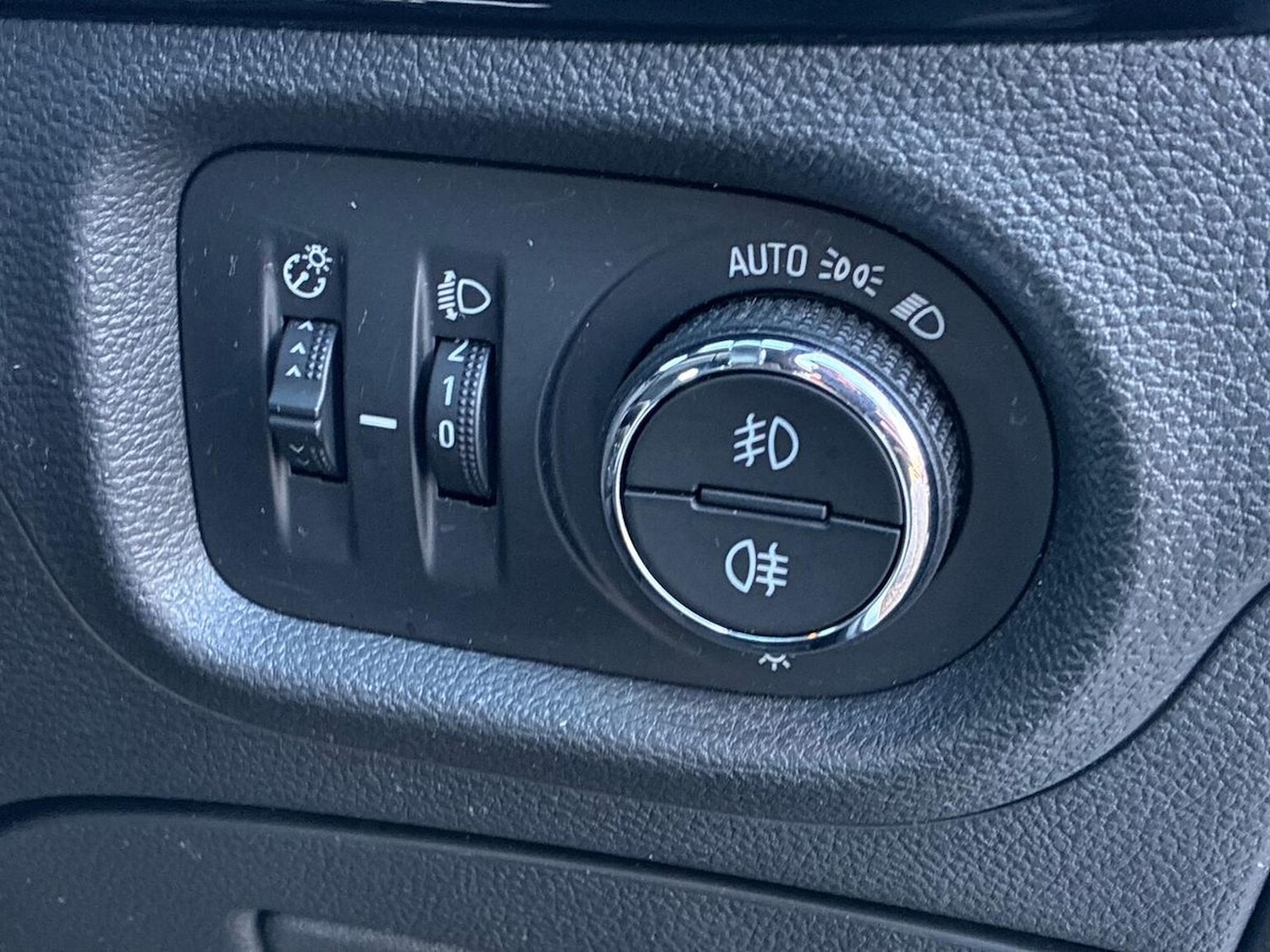 Used Vauxhall Astra 2017 for sale - 76778300: Photo 22