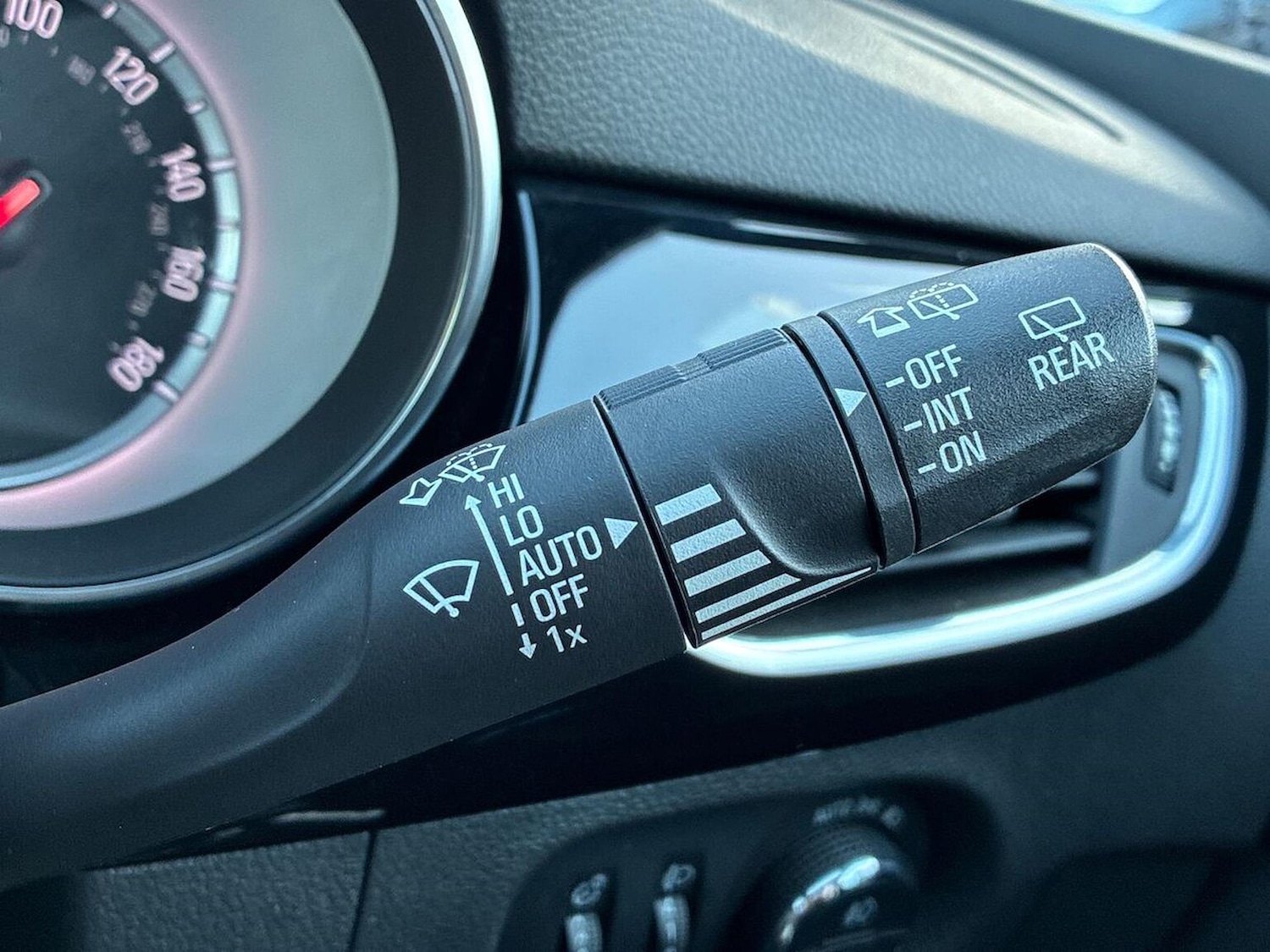 Used Vauxhall Astra 2017 for sale - 76778300: Photo 29