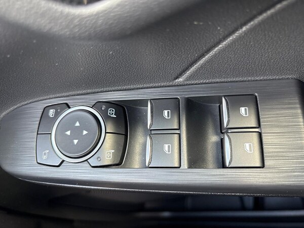Used Ford Kuga 2022 for sale - 75956892: Photo 21