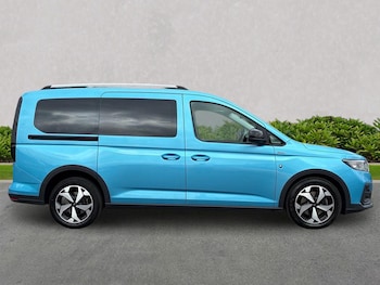 Used Ford Tourneo Connect 2023 for sale - 79537742: Photo