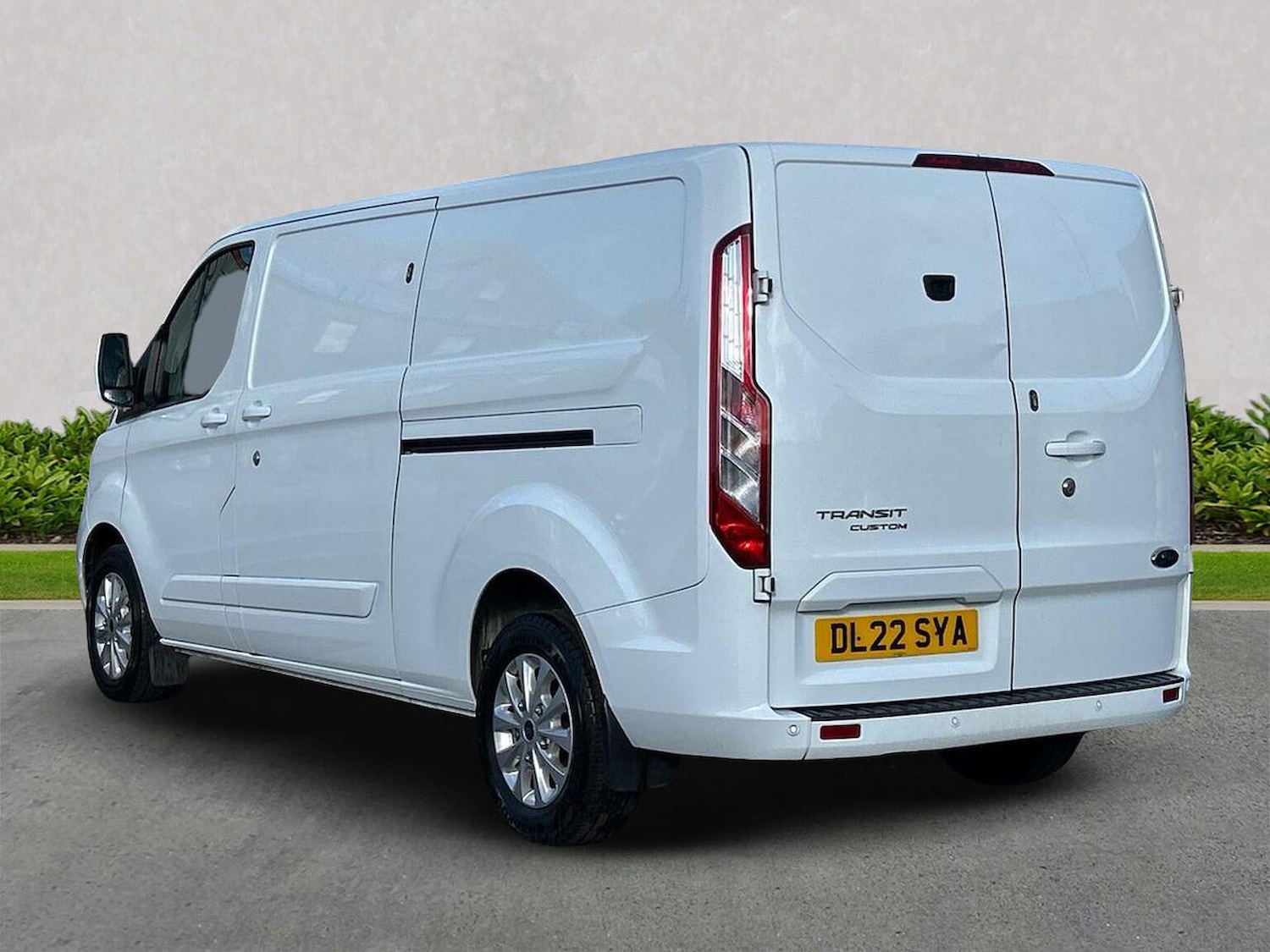 Used Ford Transit Custom 2022 for sale - 76170679: Photo 2