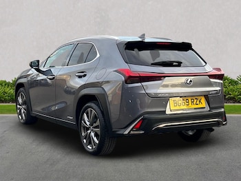 Used Lexus UX 2019 for sale - 76187198: Photo 2