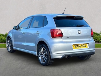 Used Volkswagen Polo 2016 for sale - 76517937: Photo