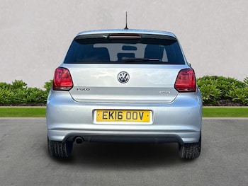 Used Volkswagen Polo 2016 for sale - 76517937: Photo