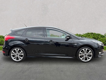 Used Ford Focus 2017 for sale - 78552950: Photo