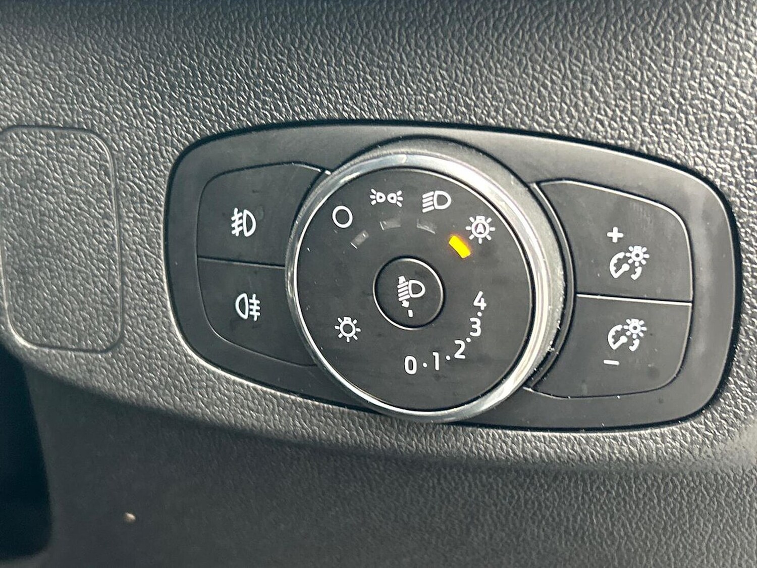 Used Ford Focus 2023 for sale - 76681676: Photo 22