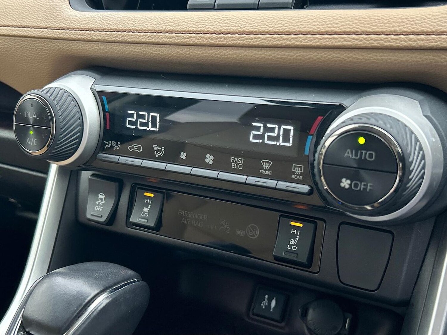 Used Toyota RAV4 2019 for sale - 76198458: Photo 12