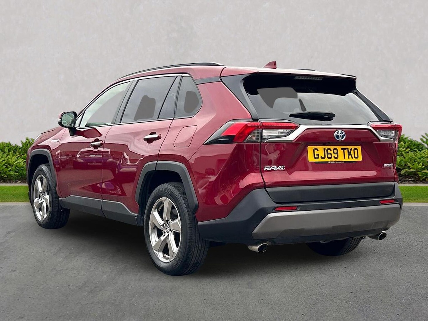 Used Toyota RAV4 2019 for sale - 76198458: Photo 2