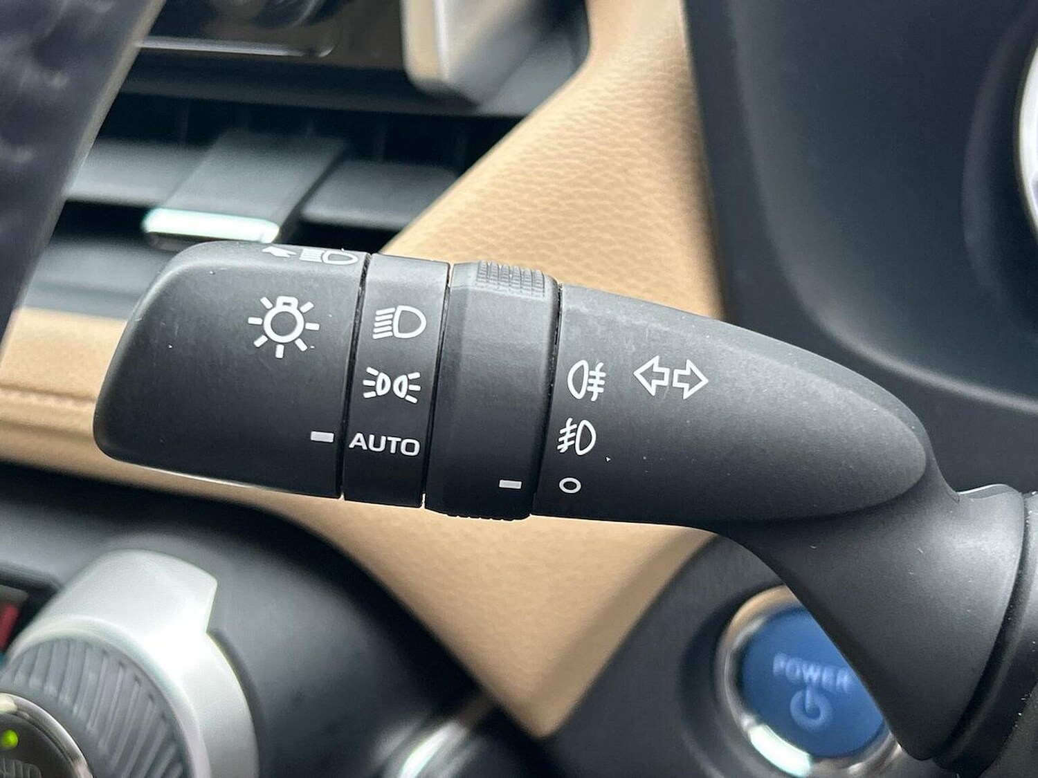 Used Toyota RAV4 2019 for sale - 76198458: Photo 28