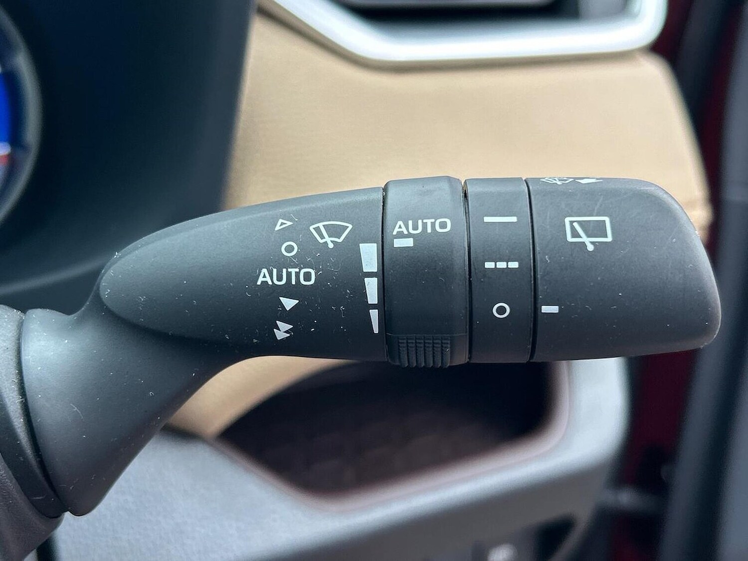 Used Toyota RAV4 2019 for sale - 76198458: Photo 29