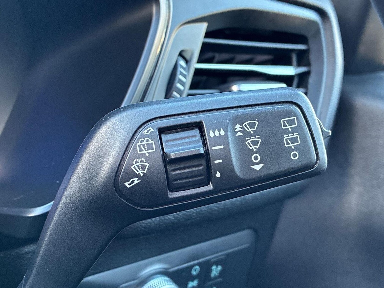 Used Ford Kuga 2022 for sale - 77003690: Photo 31