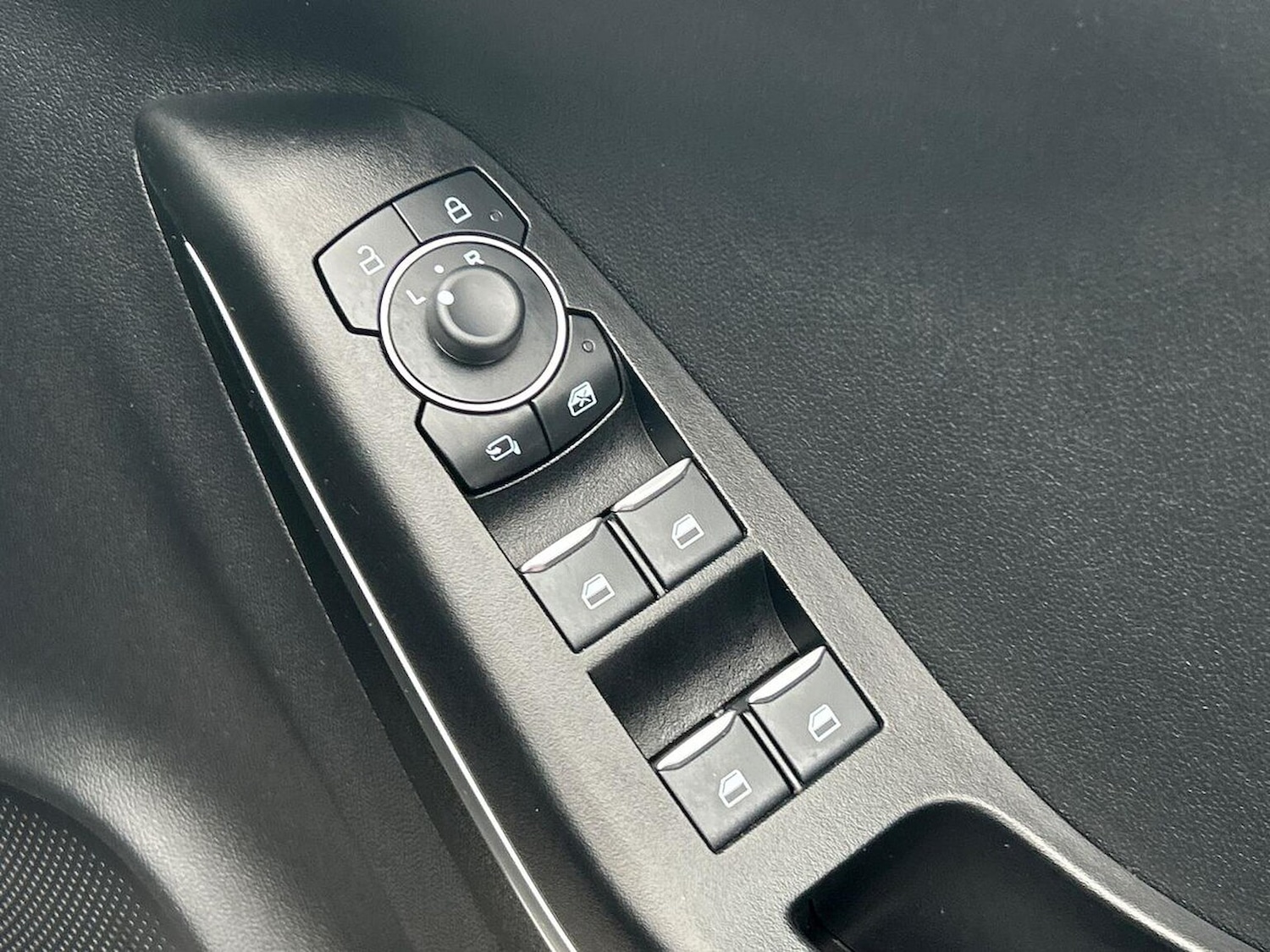 Used Ford Puma 2023 for sale - 76532450: Photo 21