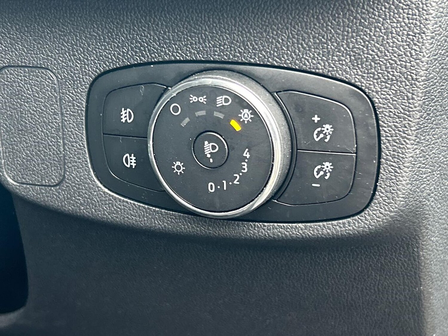 Used Ford Focus 2023 for sale - 76268288: Photo 22