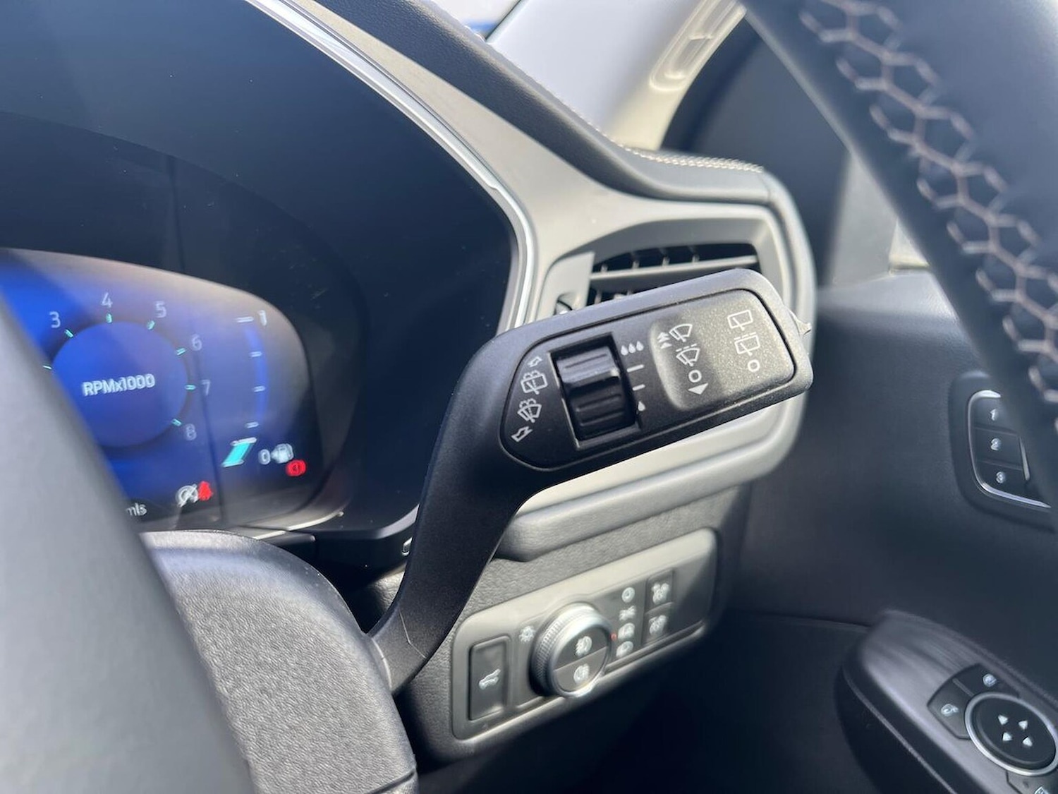 Used Ford Kuga 2023 for sale - 76340554: Photo 29