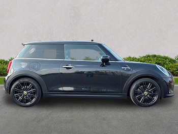 Used MINI Hatch 2023 for sale - 79185551: Photo