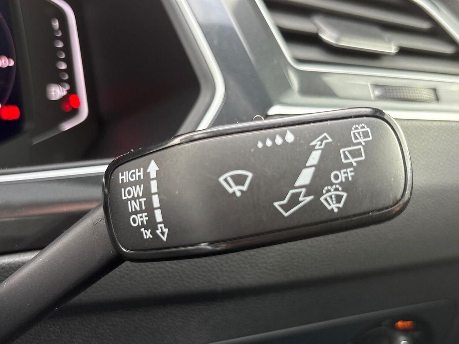 Used Volkswagen Tiguan 2019 for sale - 76379039: Photo 29