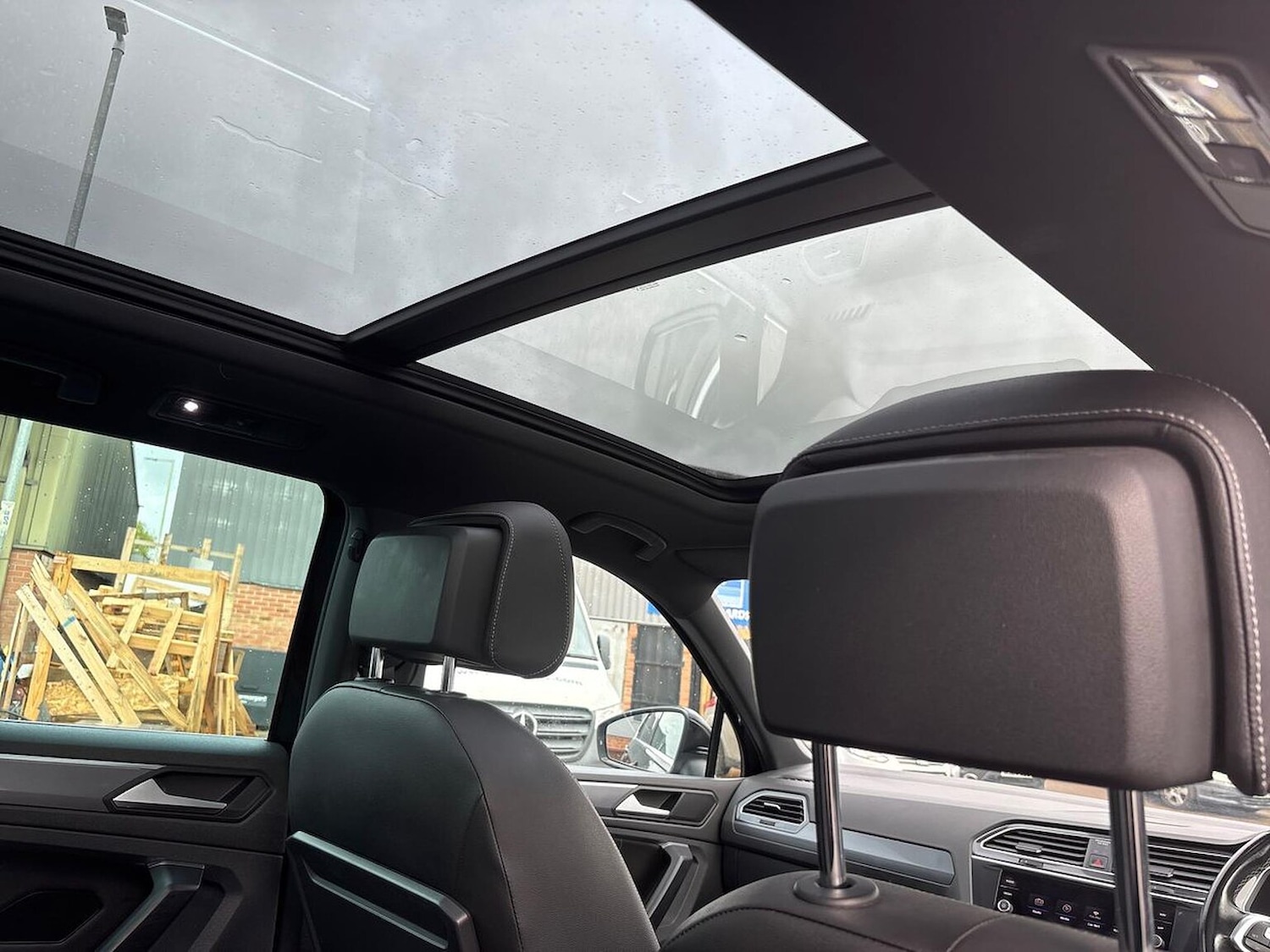 Used Volkswagen Tiguan 2019 for sale - 76379039: Photo 32