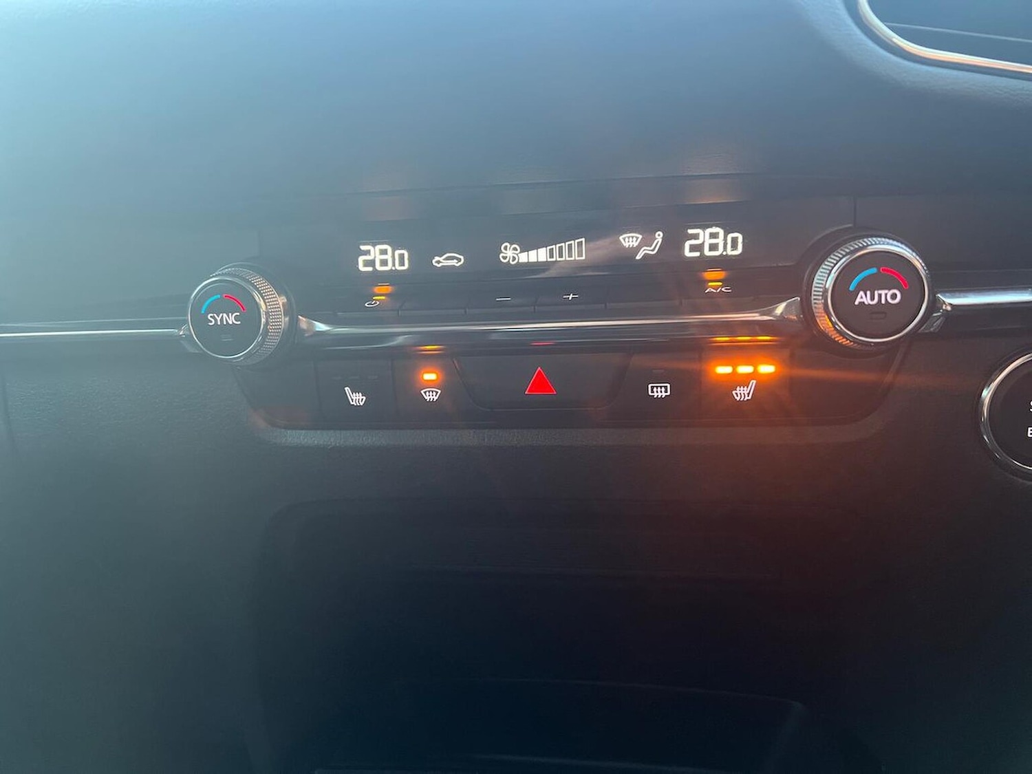 Used Mazda CX-30 2022 for sale - 76670821: Photo 12