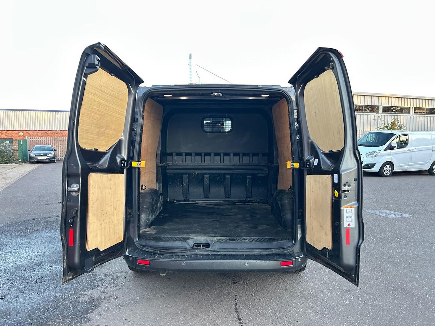 Used Ford Transit Custom 2021 for sale - 76187197: Photo 17