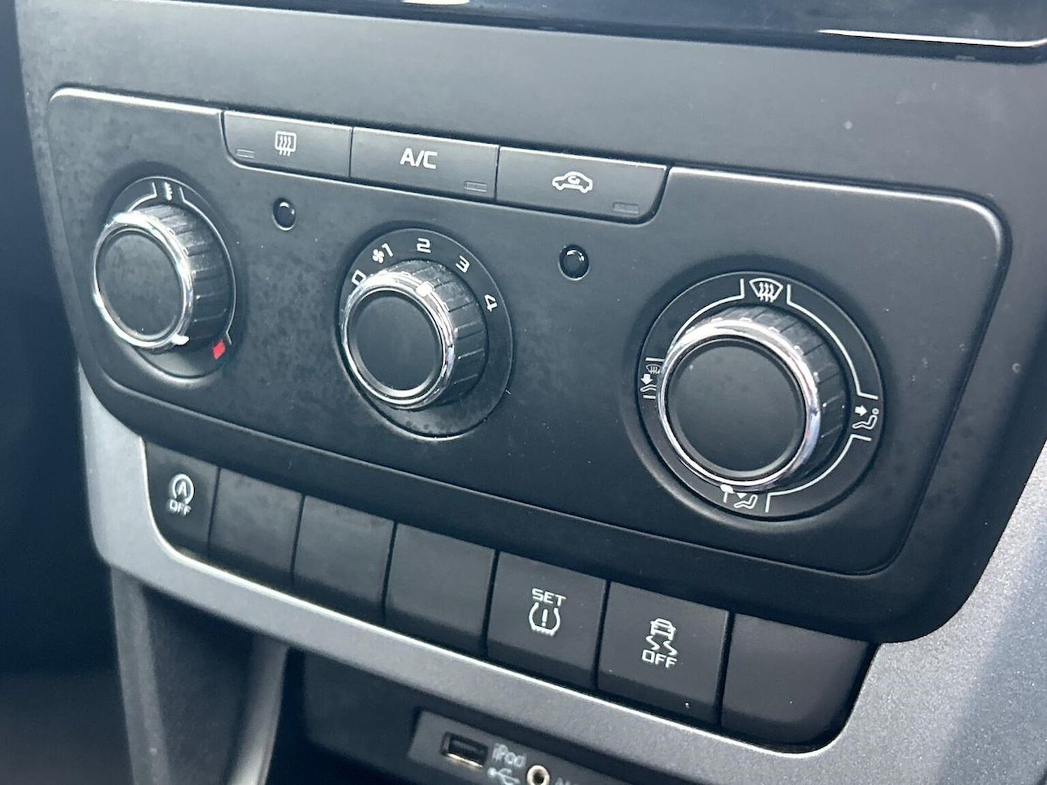 Used Skoda Yeti 2017 for sale - 76536667: Photo 12