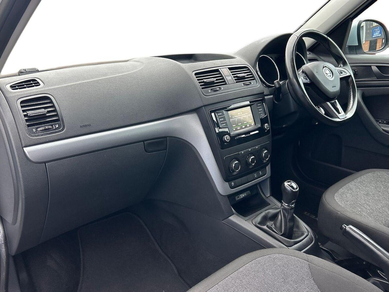 Used Skoda Yeti 2017 for sale - 76536667: Photo 7