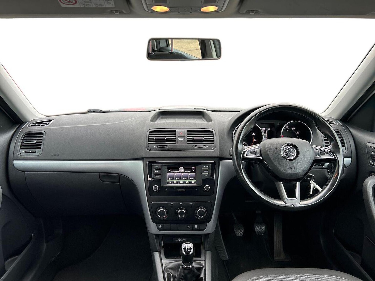 Used Skoda Yeti 2017 for sale - 76536667: Photo 8