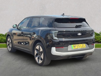 Used Ford Explorer 2025 for sale - 79115220: Photo