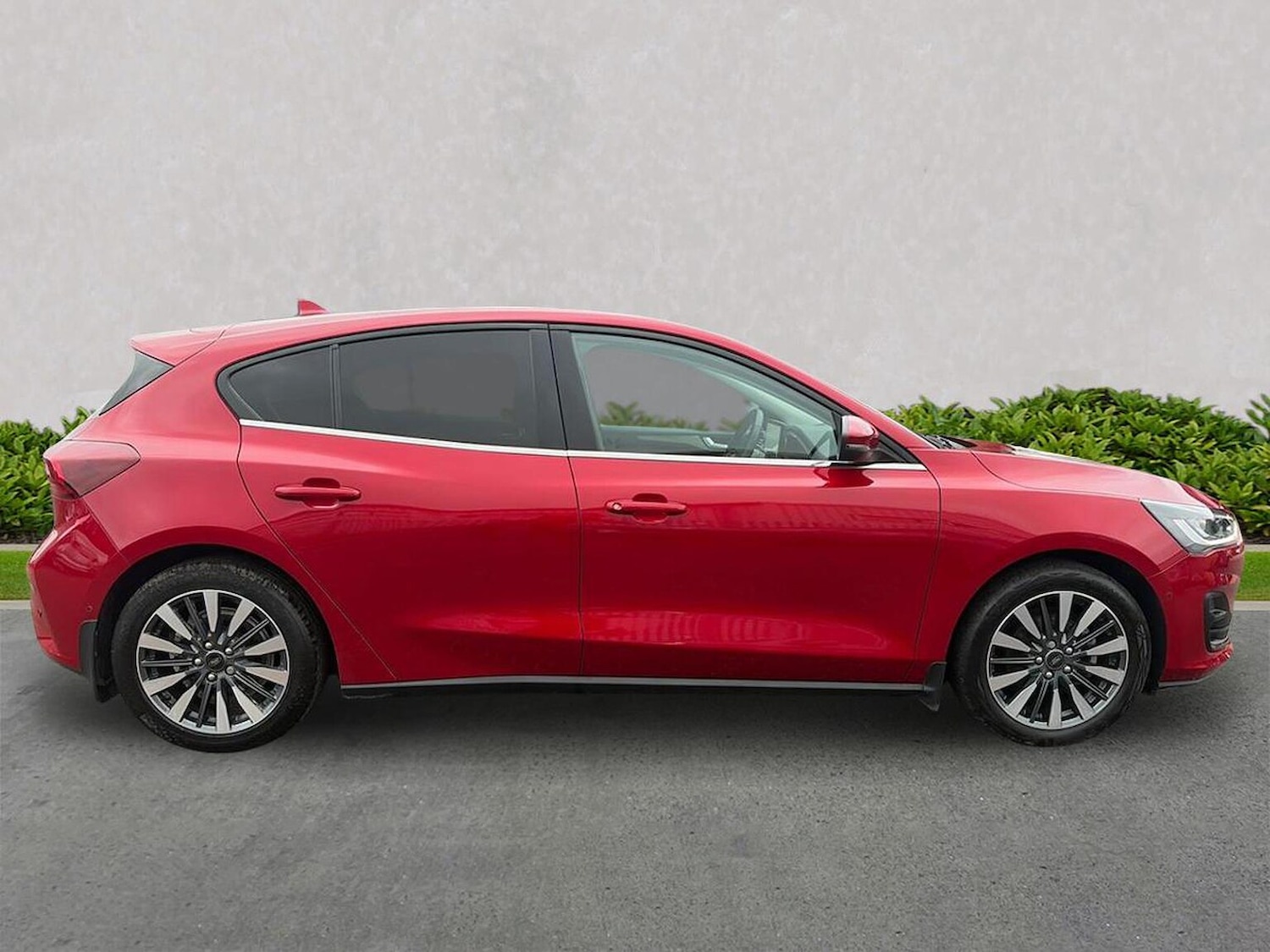 Used Ford Focus 2023 for sale - 76920066: Photo 3