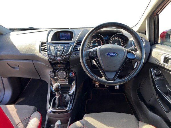 Used Ford Fiesta 2016 for sale - 76070193: Photo 9
