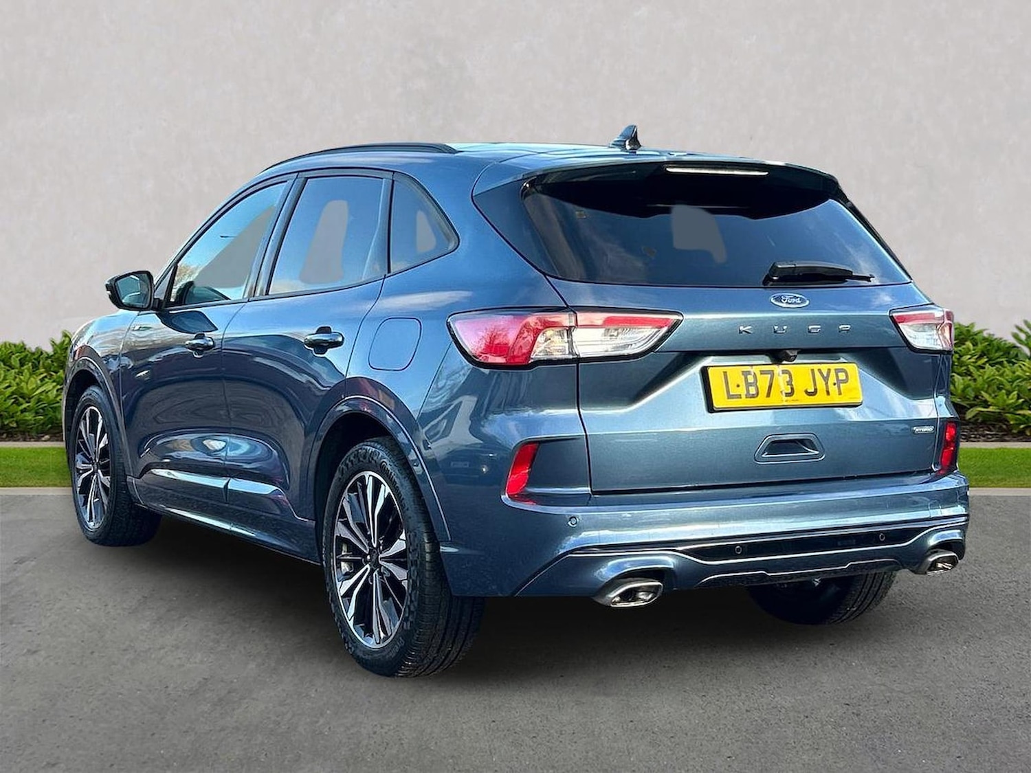 Used Ford Kuga 2023 for sale - 76694632: Photo 2