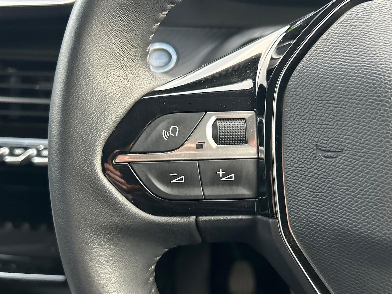 Used Peugeot 2008 2021 for sale - 77489454: Photo 26