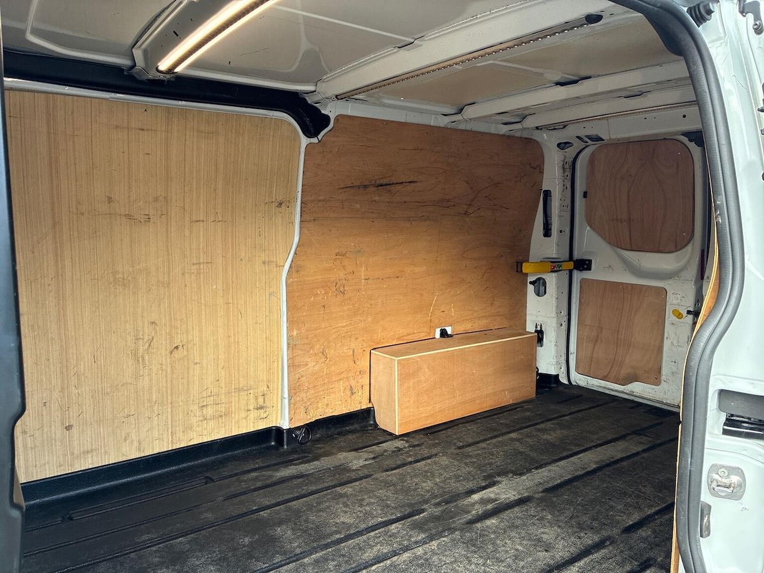 Used Ford Transit Custom 2023 for sale - 77872087: Photo 16