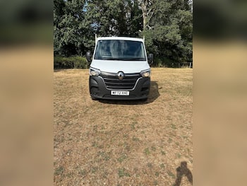 Renault Master feature image