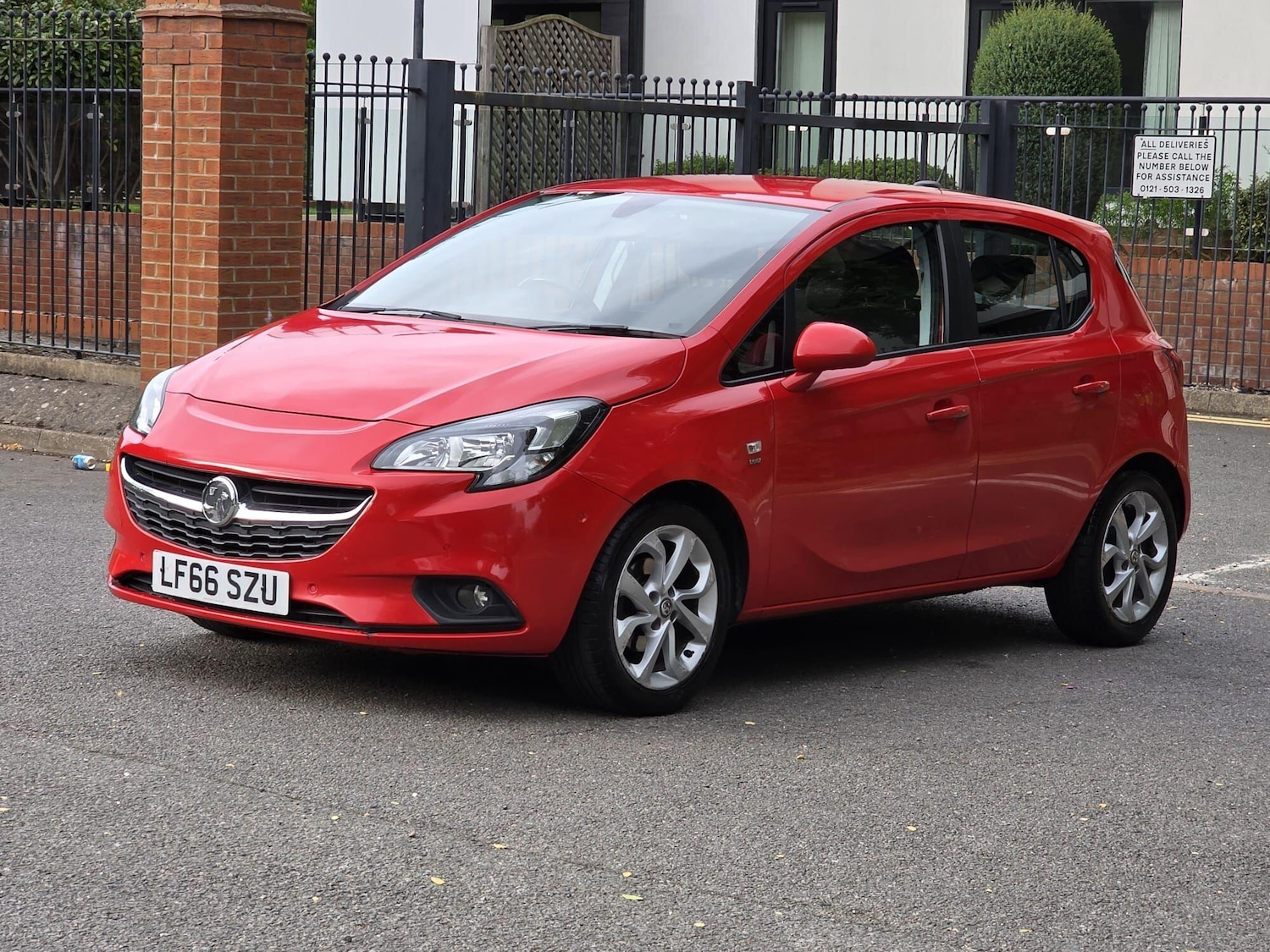 Used Vauxhall Corsa 2016 for sale - 76108459: Photo 2