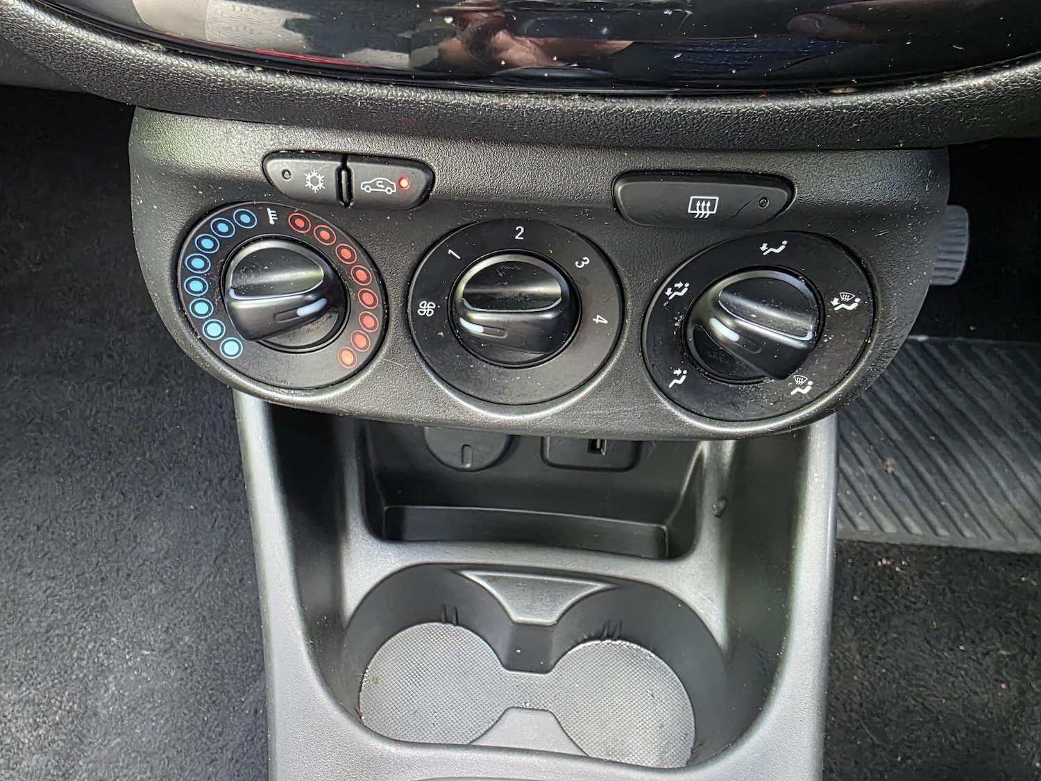 Used Vauxhall Corsa 2018 for sale - 77270623: Photo 12