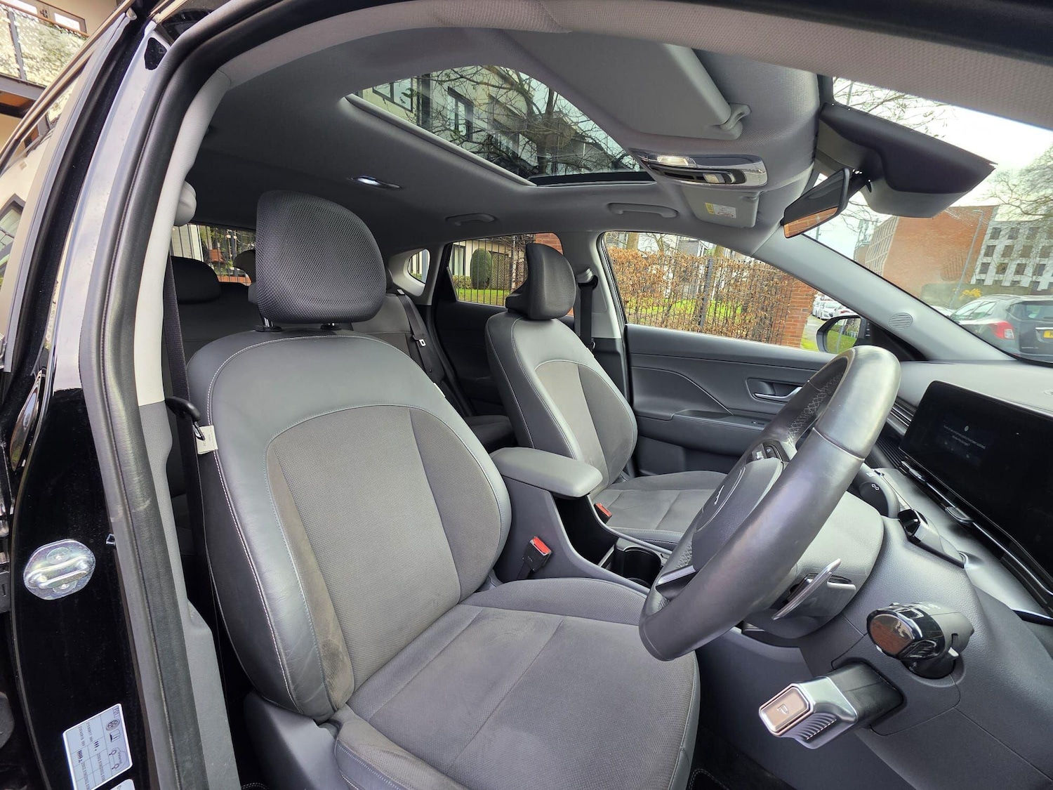 Used Hyundai KONA 2023 for sale - 76839390: Photo 11