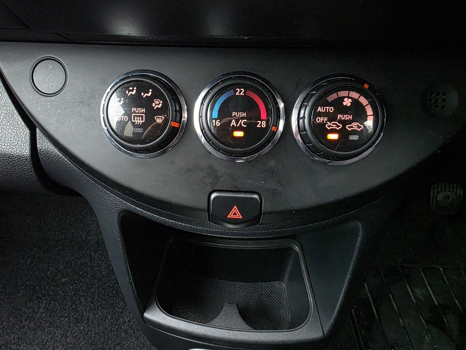 Used Nissan Note 2013 for sale - 77270668: Photo 20