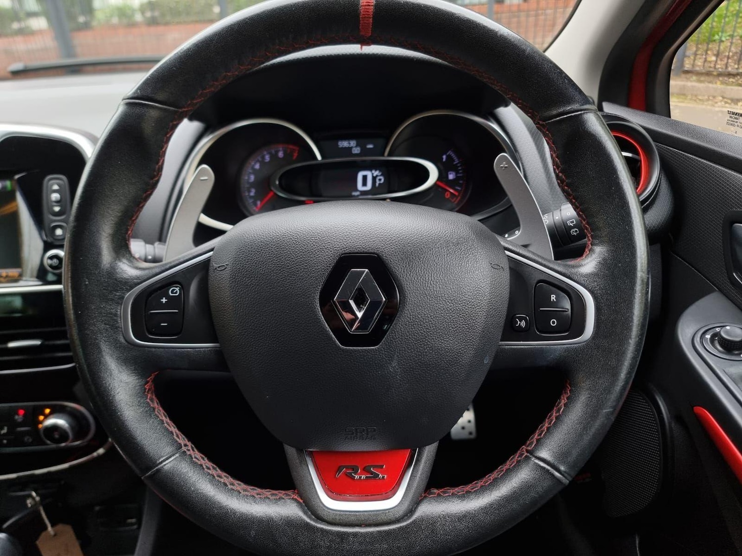 Used Renault Clio 2016 for sale - 77927534: Photo 16
