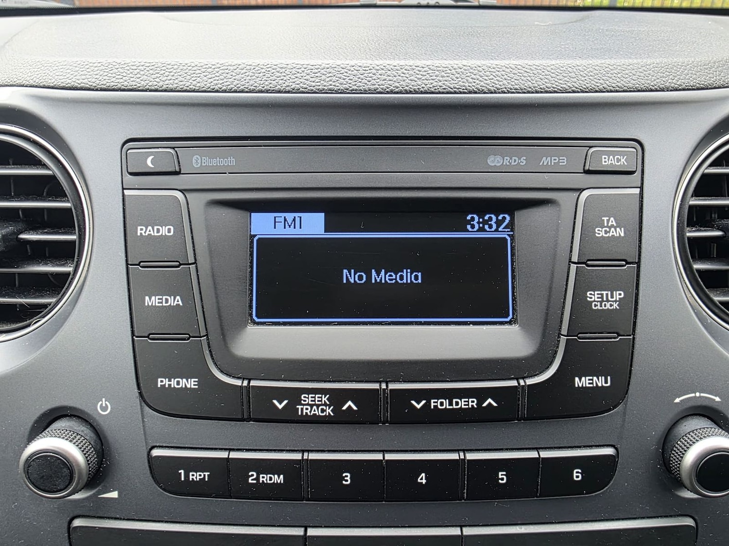 Used Hyundai i10 2017 for sale - 78103148: Photo 18