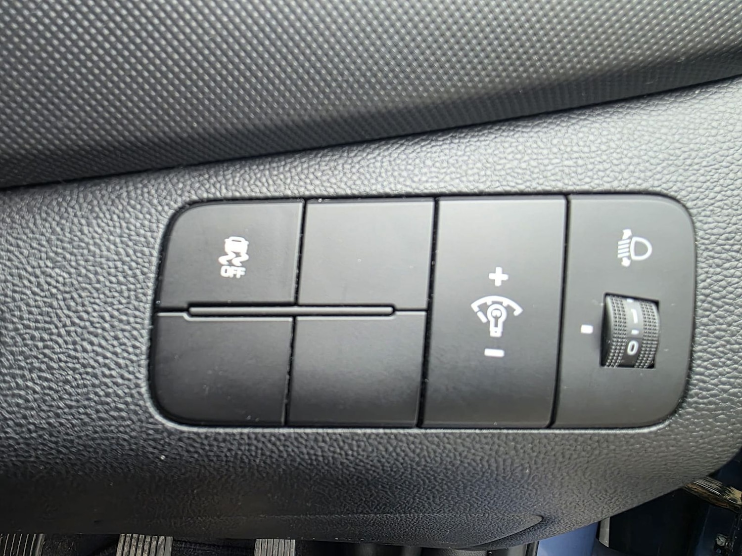 Used Hyundai i10 2017 for sale - 78103148: Photo 23