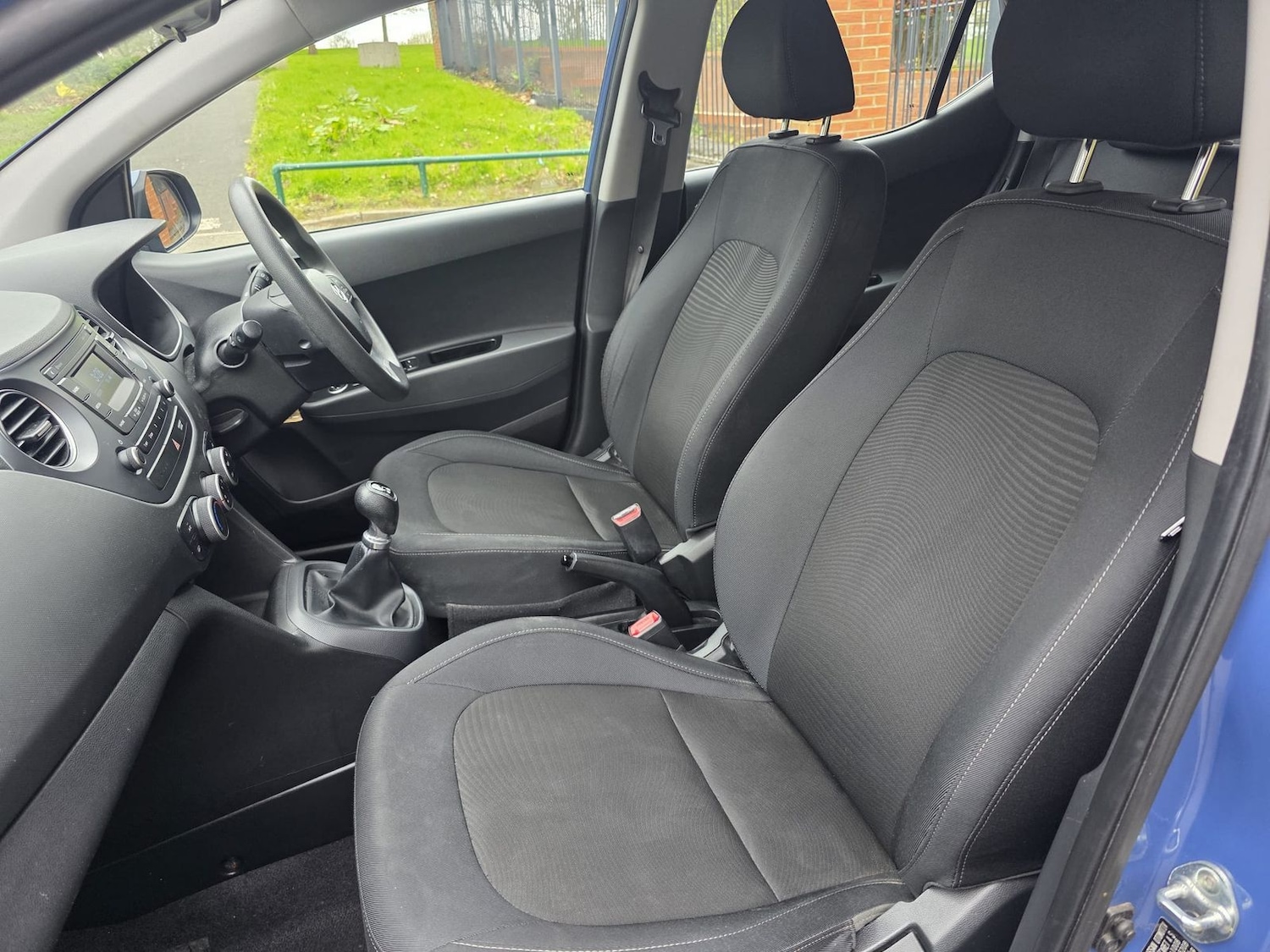 Used Hyundai i10 2017 for sale - 78103148: Photo 8