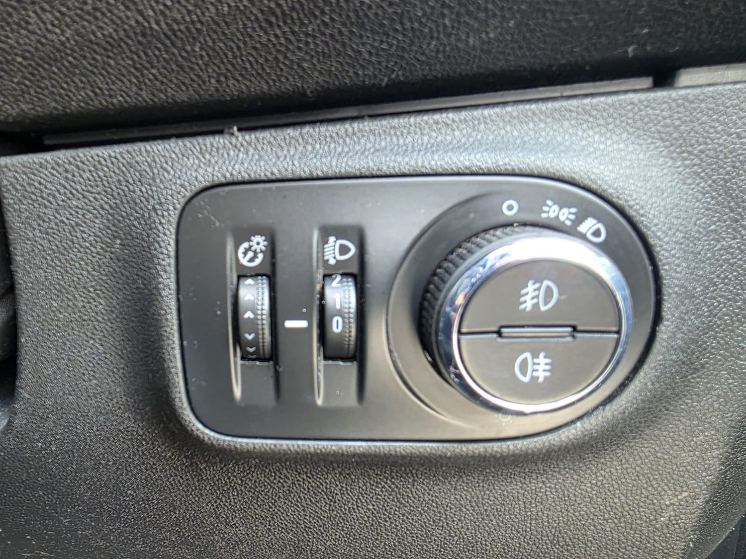 Used Vauxhall Corsa 2016 for sale - 78149995: Photo 18