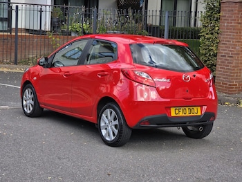 Used Mazda Mazda2 2010 for sale - 76071694: Photo 4