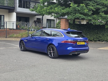 Used Jaguar XF 2018 for sale - 79051155: Photo